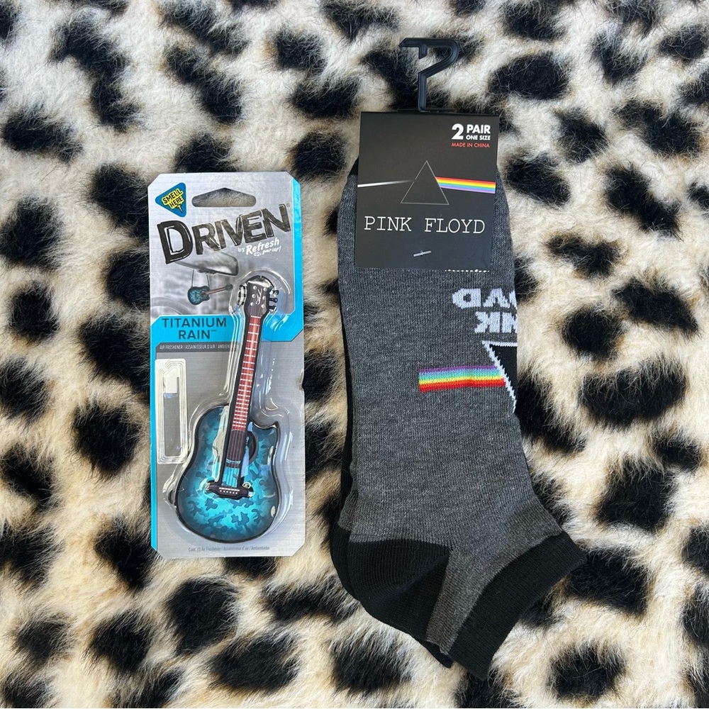 Driven by Refresh Hanging Guitar Car Air Freshener & Pink Floyd Socks Bundle